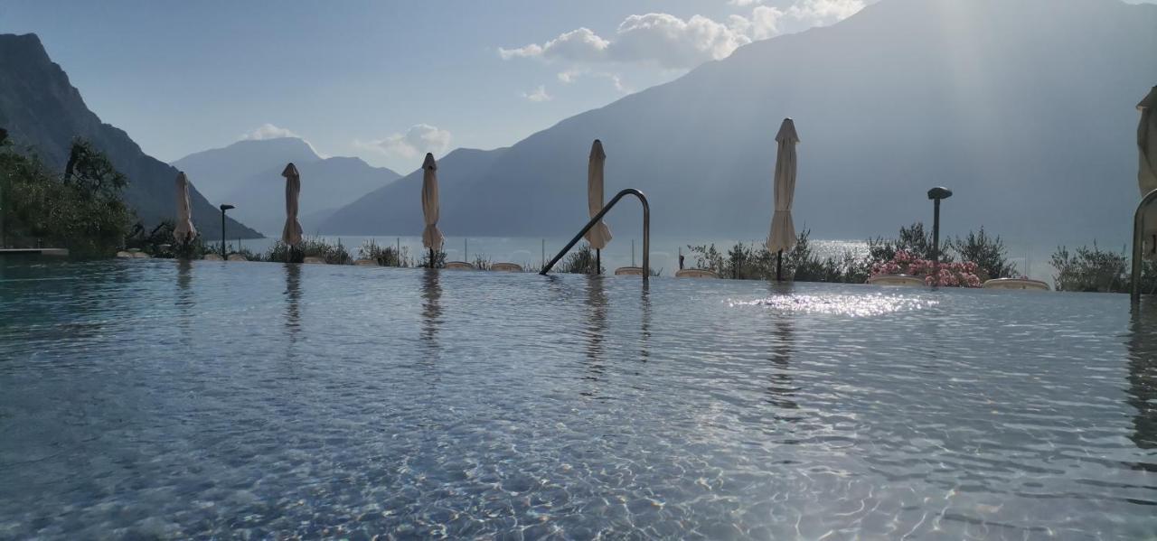 Hotel Mercedes Limone sul Garda Extérieur photo