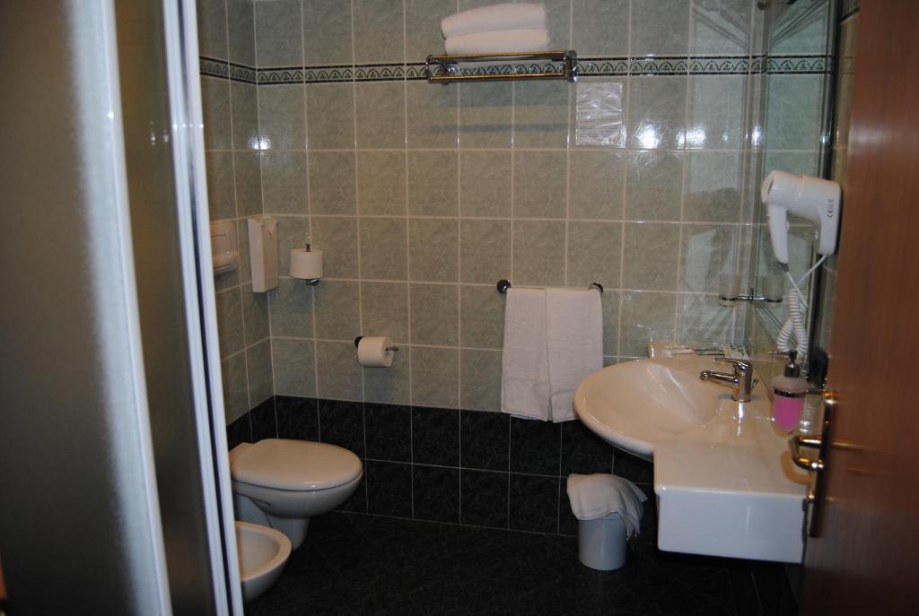 Hotel Mercedes Limone sul Garda Chambre photo