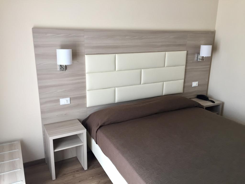 Hotel Mercedes Limone sul Garda Extérieur photo