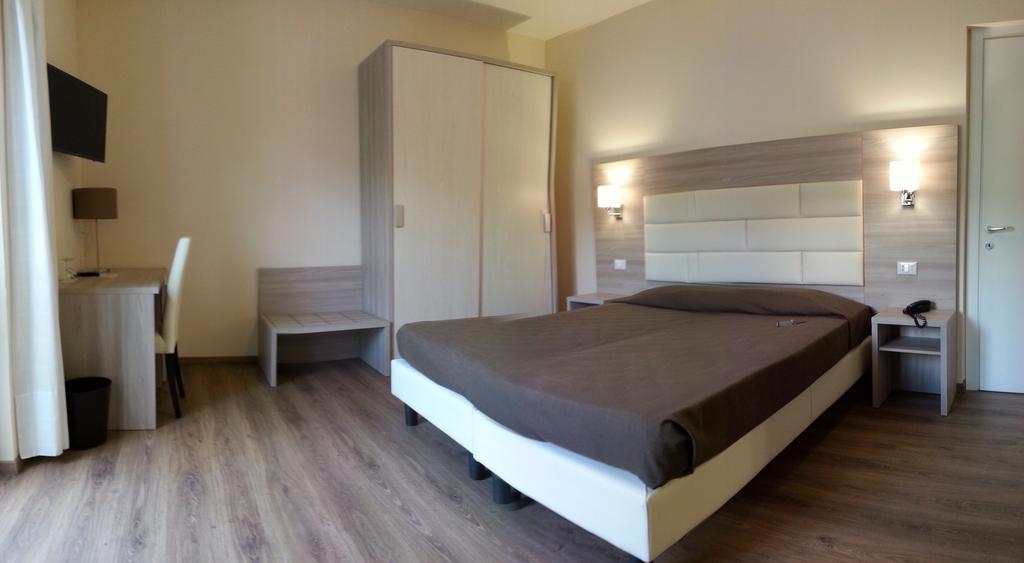 Hotel Mercedes Limone sul Garda Extérieur photo