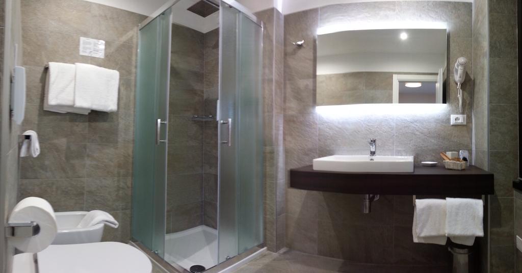 Hotel Mercedes Limone sul Garda Extérieur photo